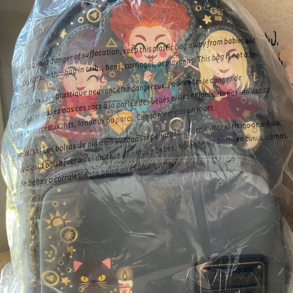 LOUNGEFLY  HOCUS POCUS  CHIBI SANDERSON SISTERS BKPK NWT RETIRED - Picture 1 of 4